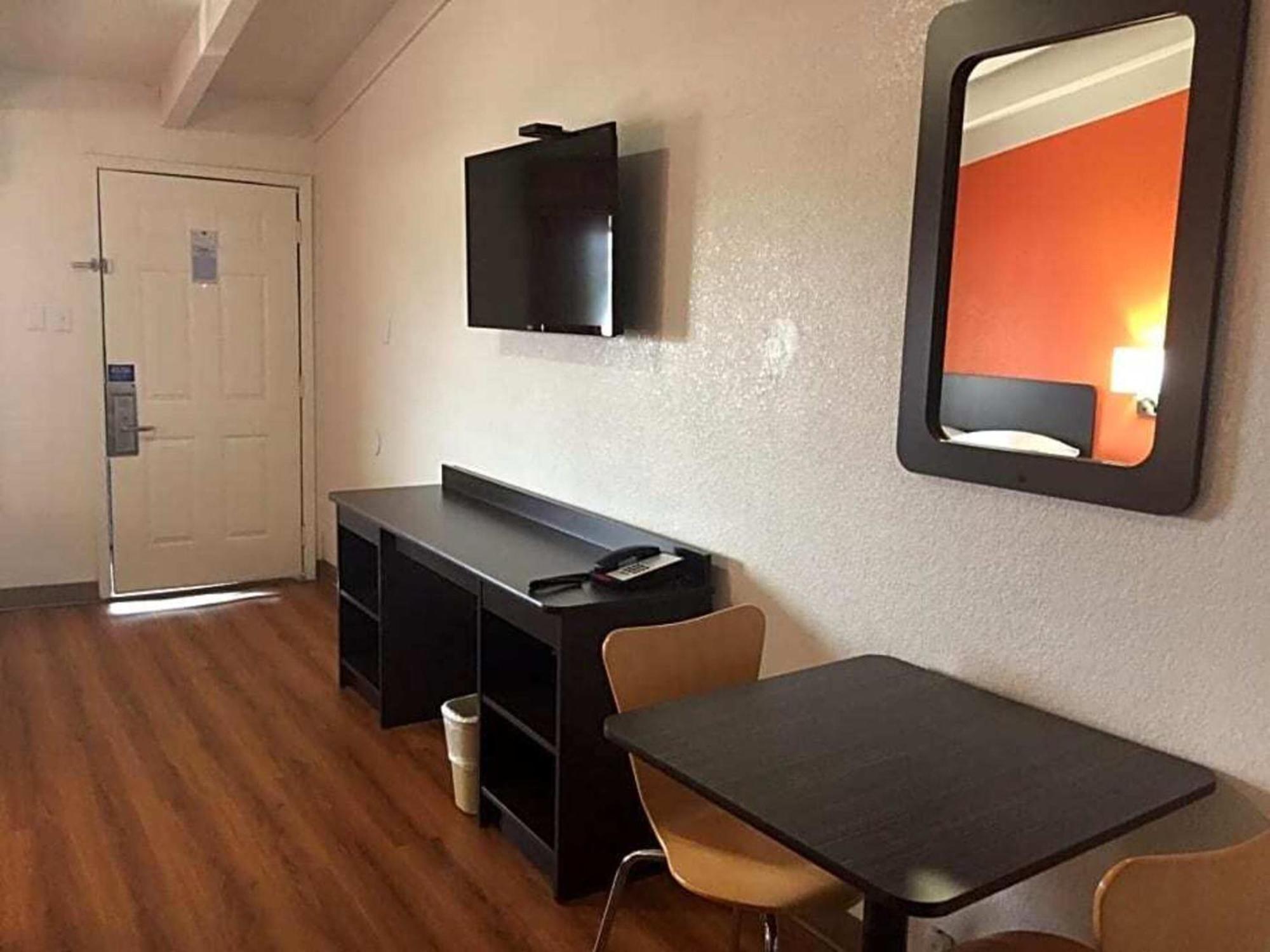 Motel 6-Waco, Tx Bagian luar foto